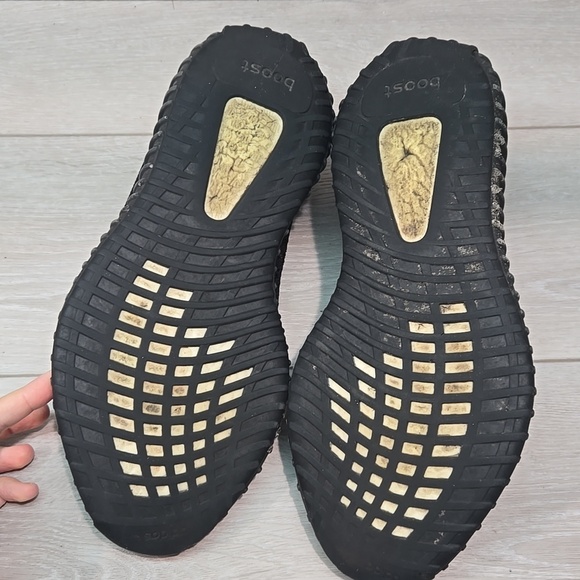 Adidas Boost Yezzy Mens Sneakers Shoes Sz 12.5 main image 6
